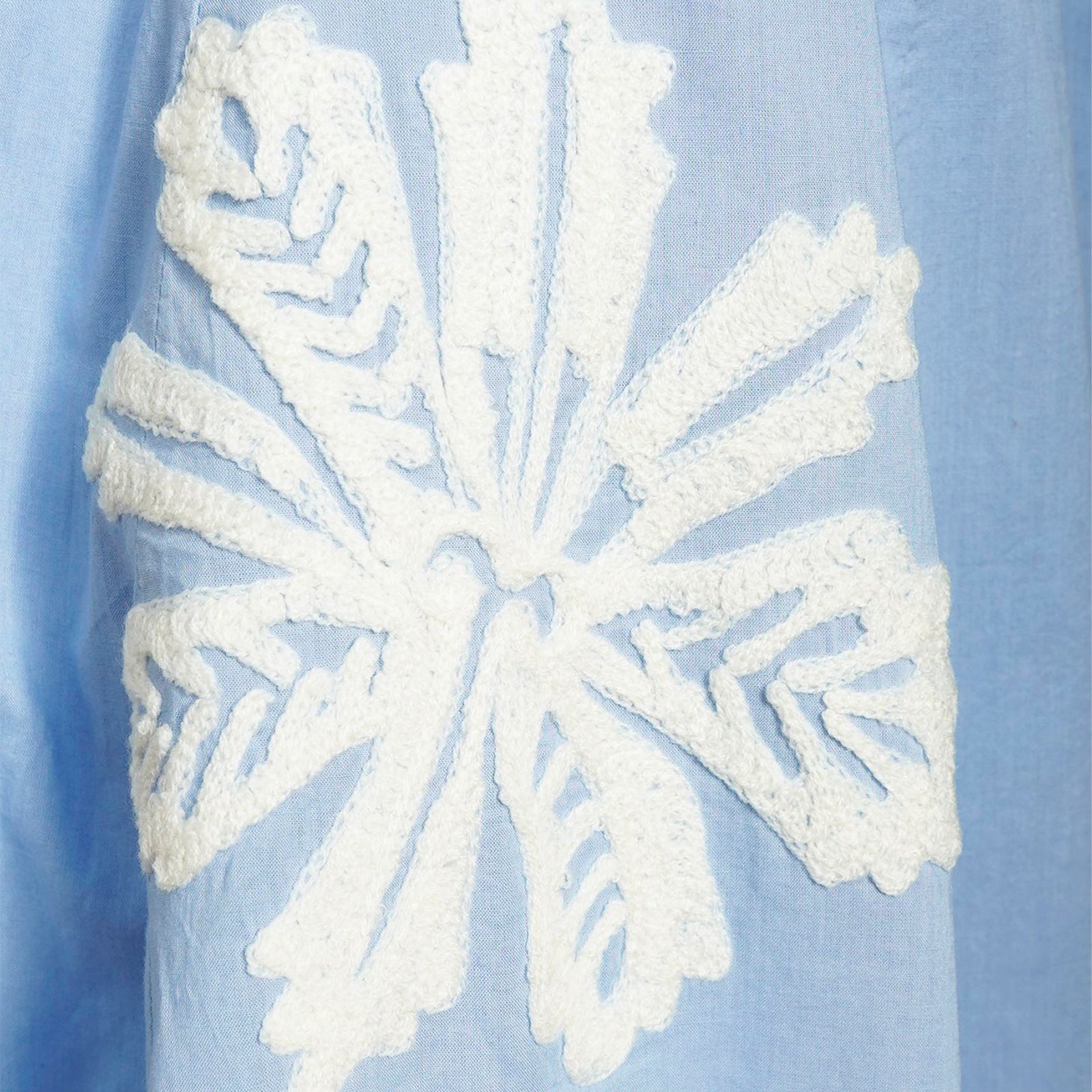 Rubicon BLOOM hellblaue Bluse mit weisser Stickerei 1434
